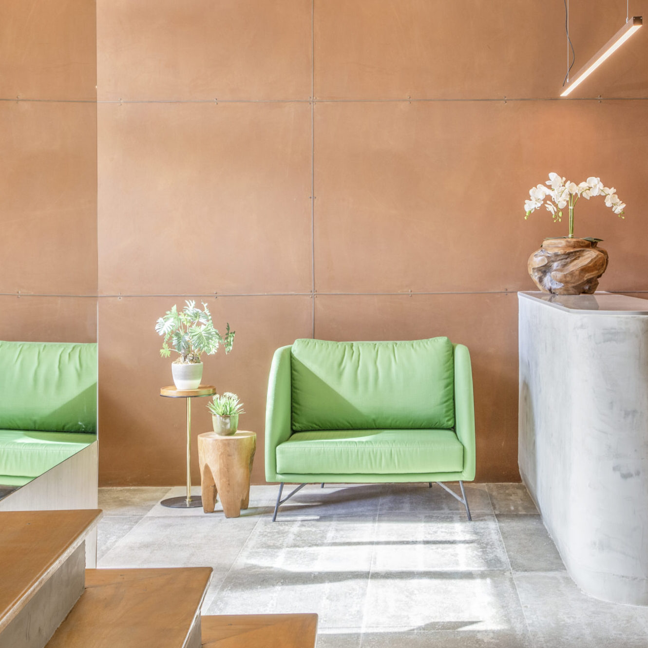 Arquitetura sustentável de luxo na Barra da Tijuca com design contemporâneo e integração ao entorno natural