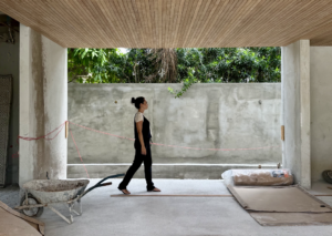 obra de arquitetura sendo acompanhada por arquiteto em Alphaville